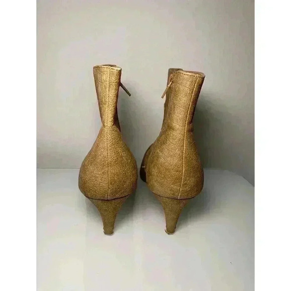 Express Womens Ankle Boots Tan Brown Kitten Heel Side Zip Pointed Toe 8 Textured - Picture 4 of 13